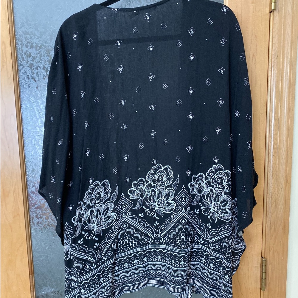 Cardigan - Picture 2 of 3